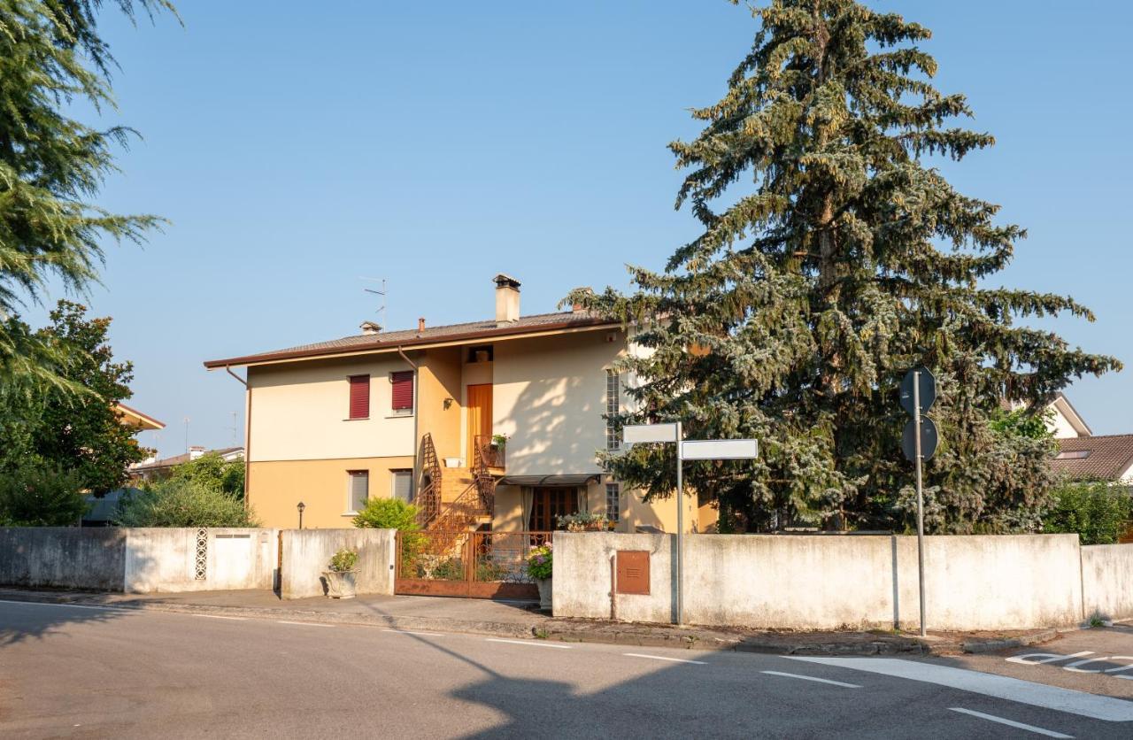 Myhouse Apartment شيرفيجنانو ديل فريولي المظهر الخارجي الصورة